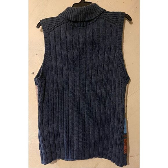 Woolrich Women’s L Sweater Vest Cable Knit Mountains Bears Fish Theme - Picture 5 of 5